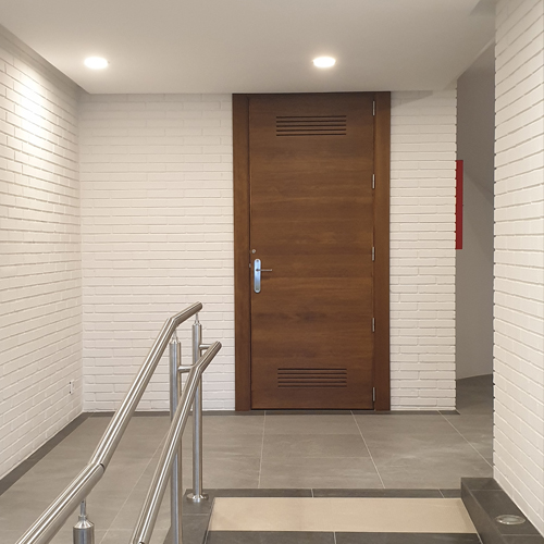 Reforma de portal de comunidad de propietarios